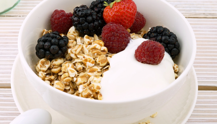 Is yoghurt eten na een zware training aan te raden?